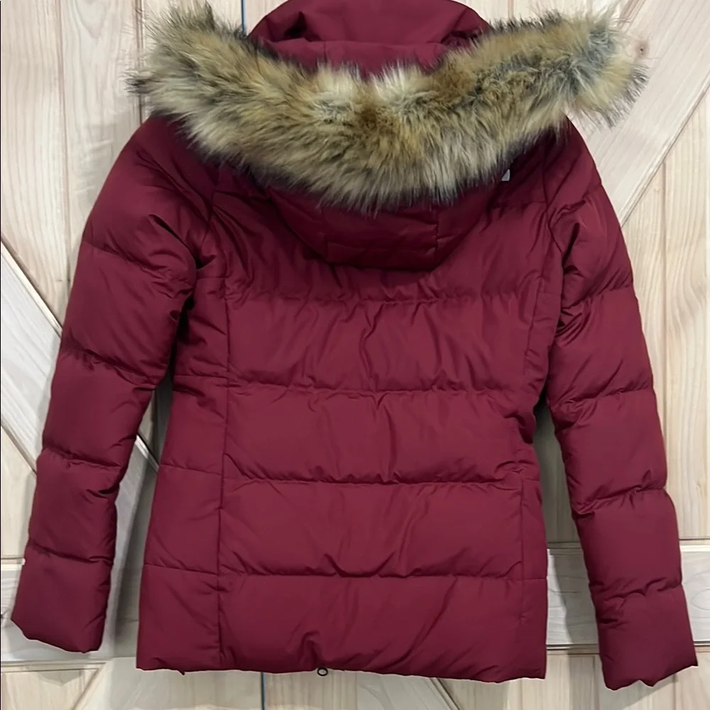 The North Face Burgundy Puffer Jacket - Picture 11 of 16
